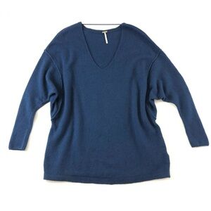 Free People blue v neck dolman sleeve sweater Medium nylon wool yak blend